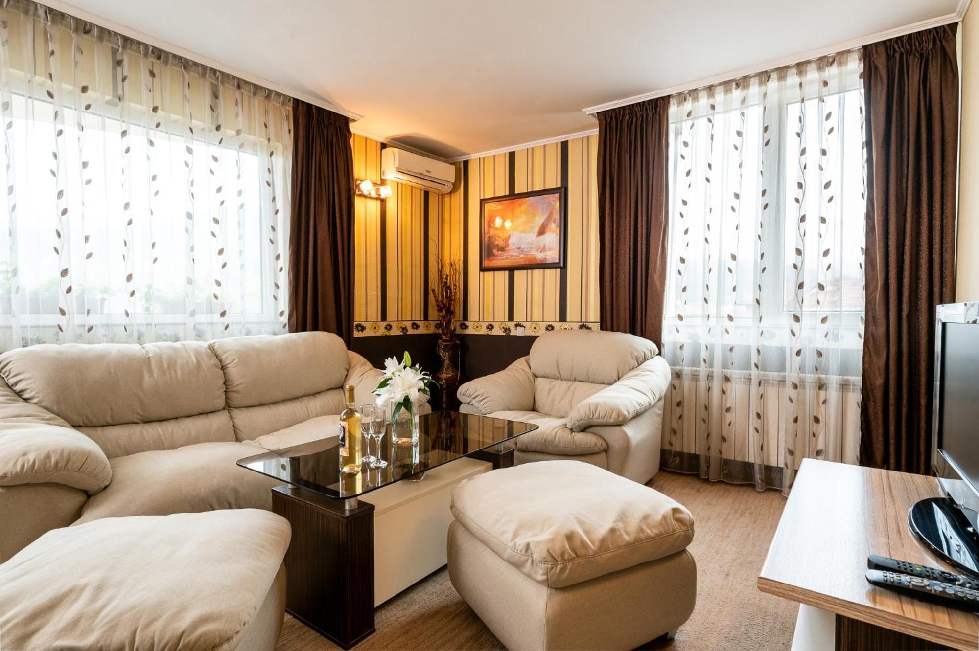 Spa Hotel Holiday Velingrad Esterno foto