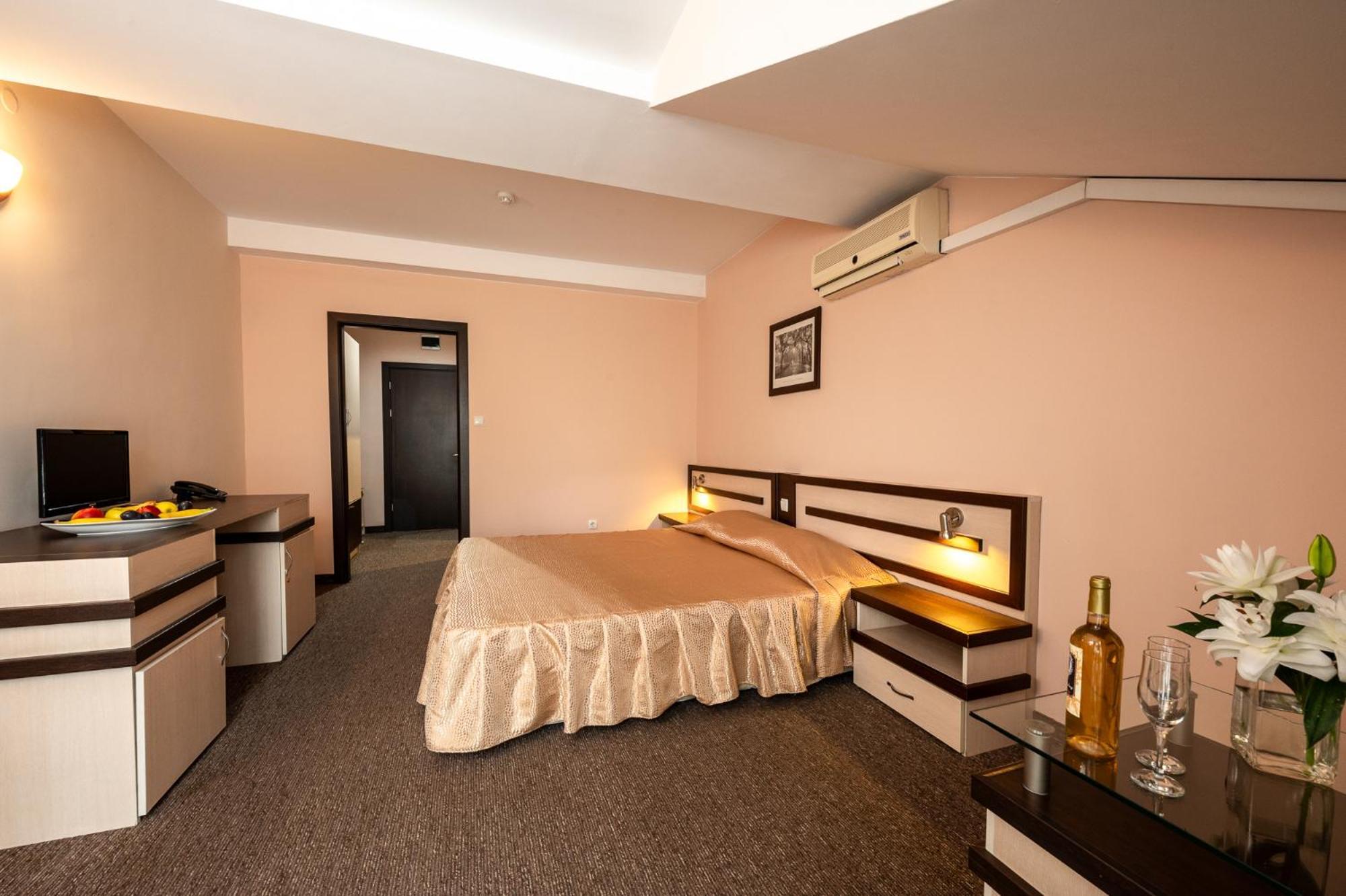 Spa Hotel Holiday Velingrad Esterno foto