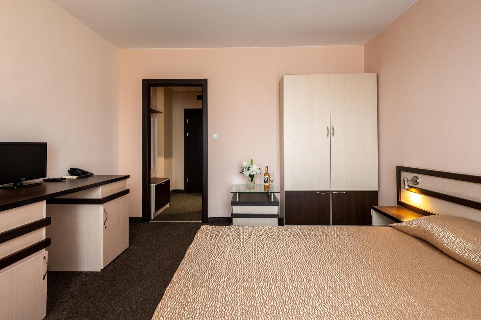 Spa Hotel Holiday Velingrad Esterno foto