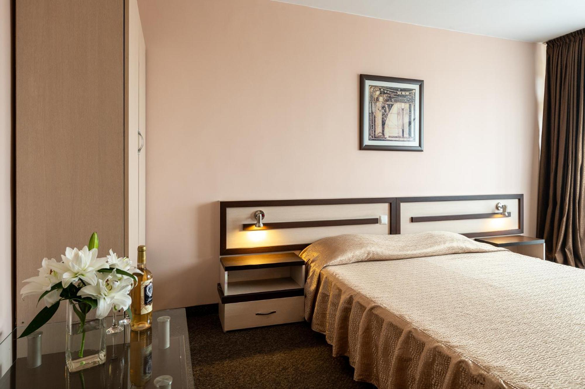 Spa Hotel Holiday Velingrad Esterno foto